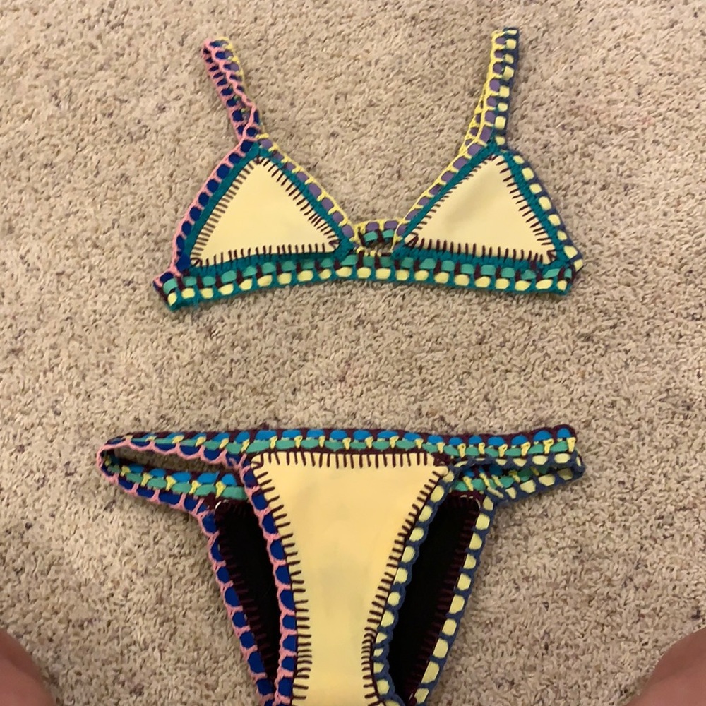 KIINI look a like soooo cute reversible